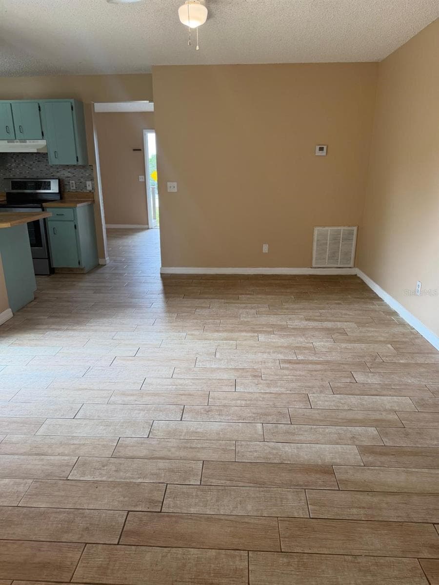 1726 MONTICELLO STREET — photo 16 of 25