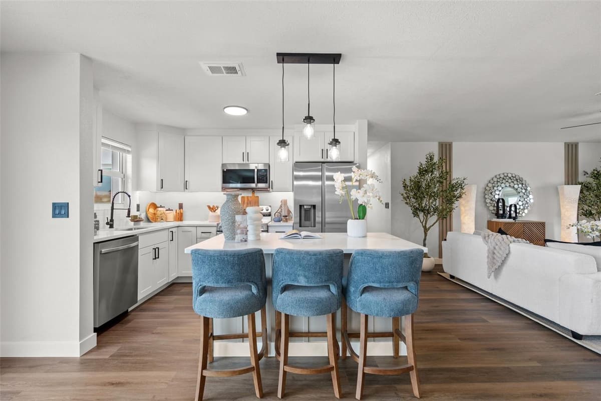 30 OAKLAND HILLS COURT — photo 14 of 65