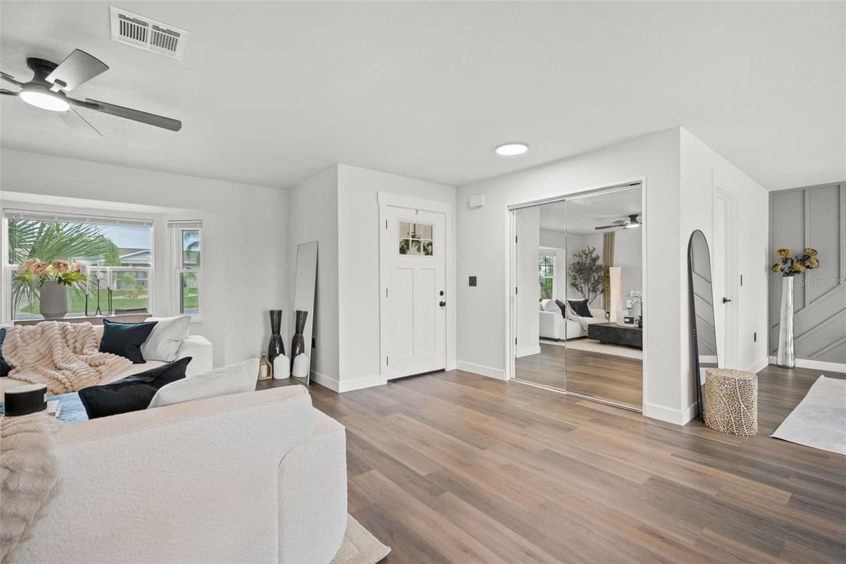 30 OAKLAND HILLS COURT — photo 10 of 65
