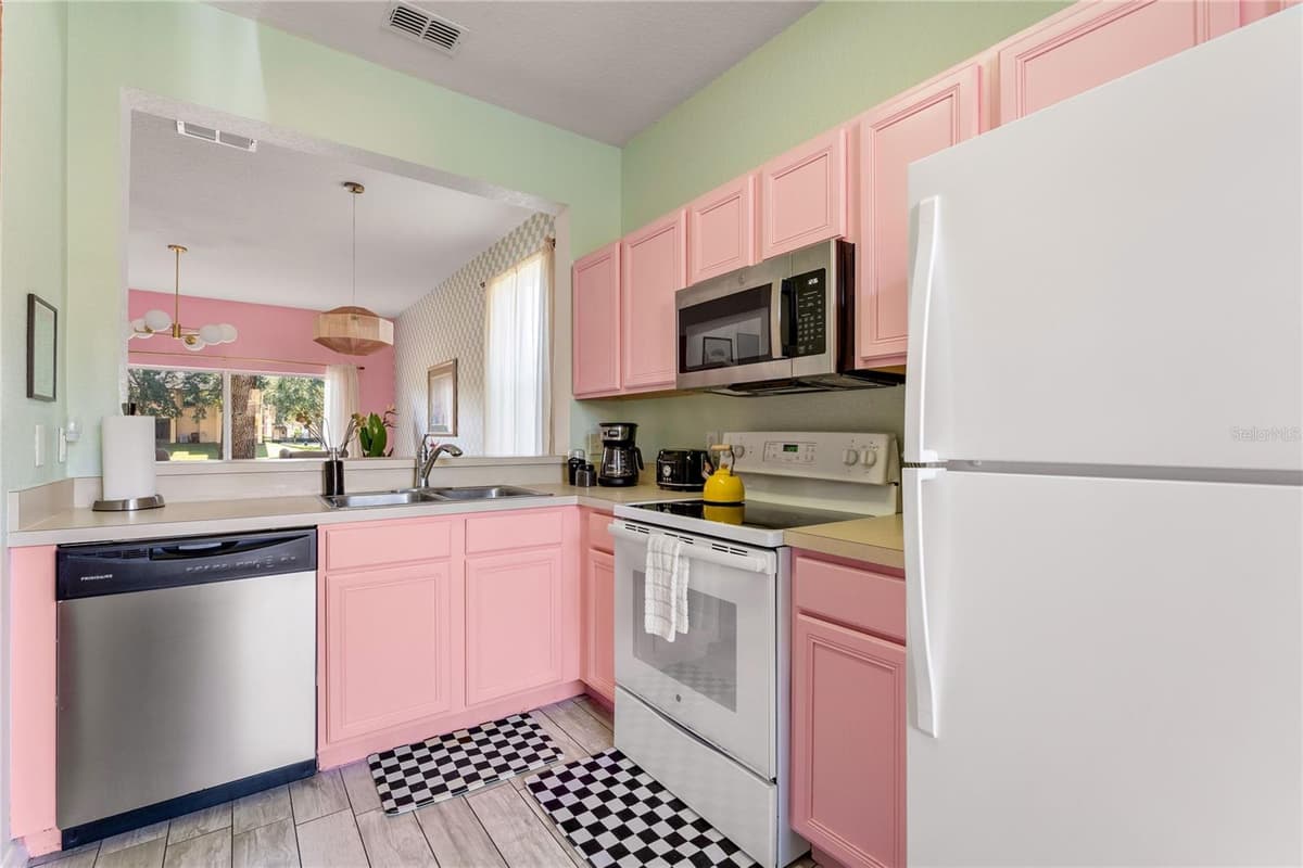 2735 CALABRIA AVENUE — photo 17 of 67