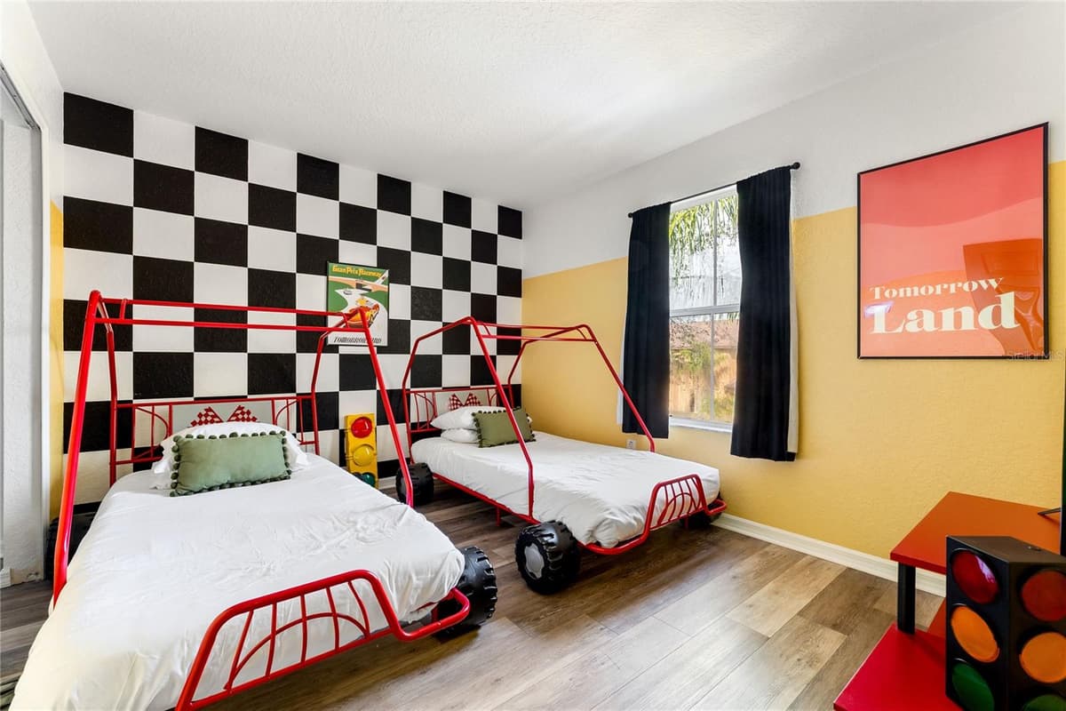 2735 CALABRIA AVENUE — photo 40 of 67