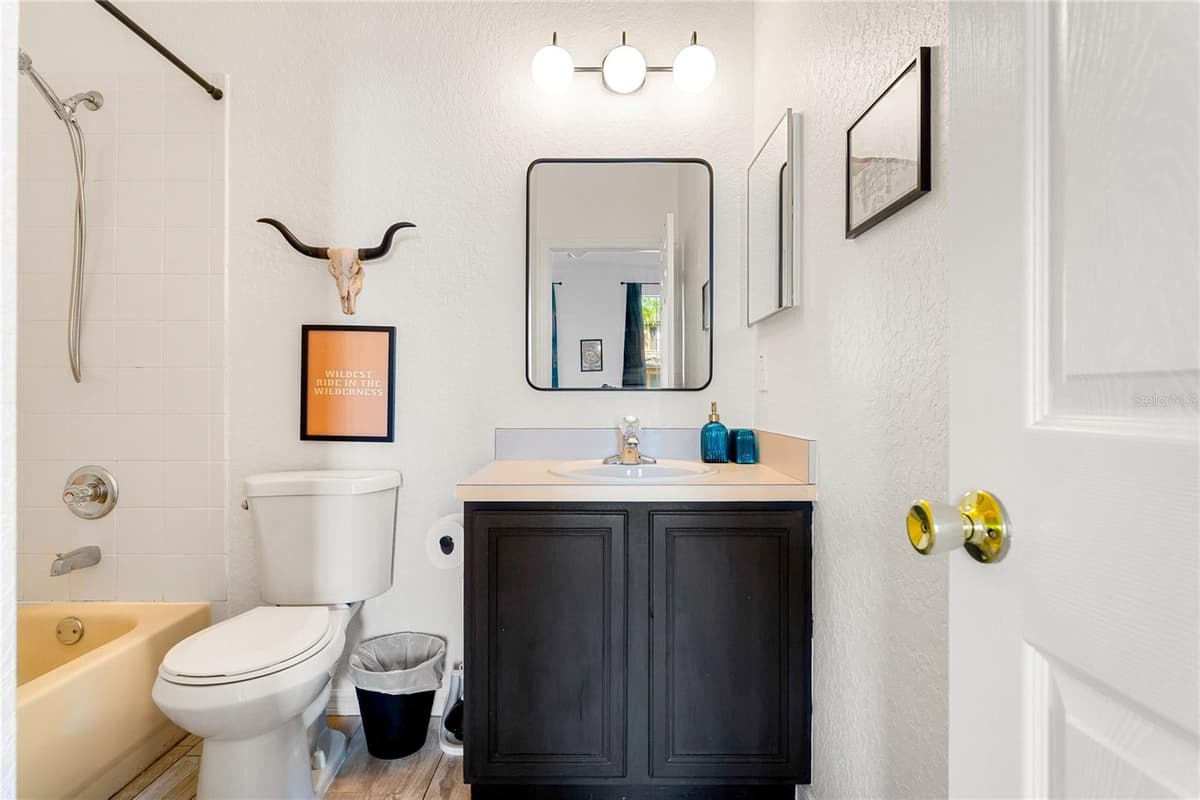 2735 CALABRIA AVENUE — photo 44 of 67