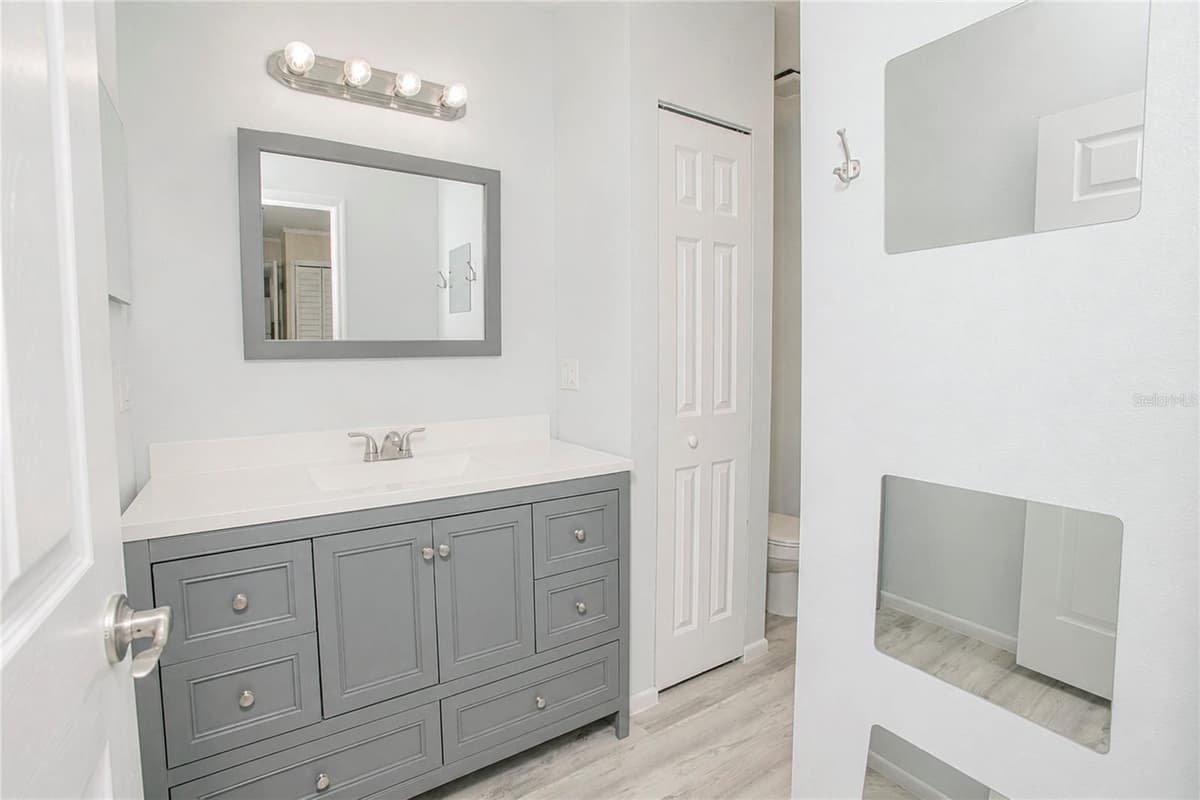 7621 RUTHWIND COURT — photo 18 of 25