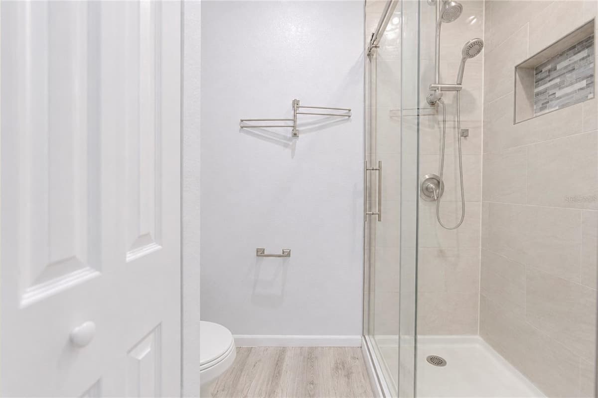 7621 RUTHWIND COURT — photo 19 of 25