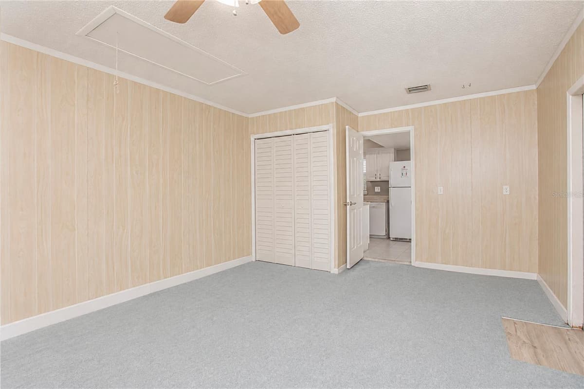7621 RUTHWIND COURT — photo 14 of 25