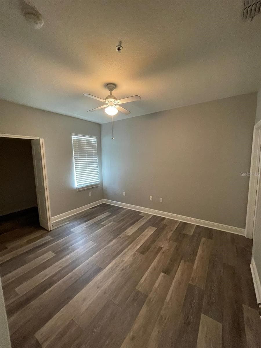 142 SOUTHERN PECAN CIRCLE — photo 6 of 16