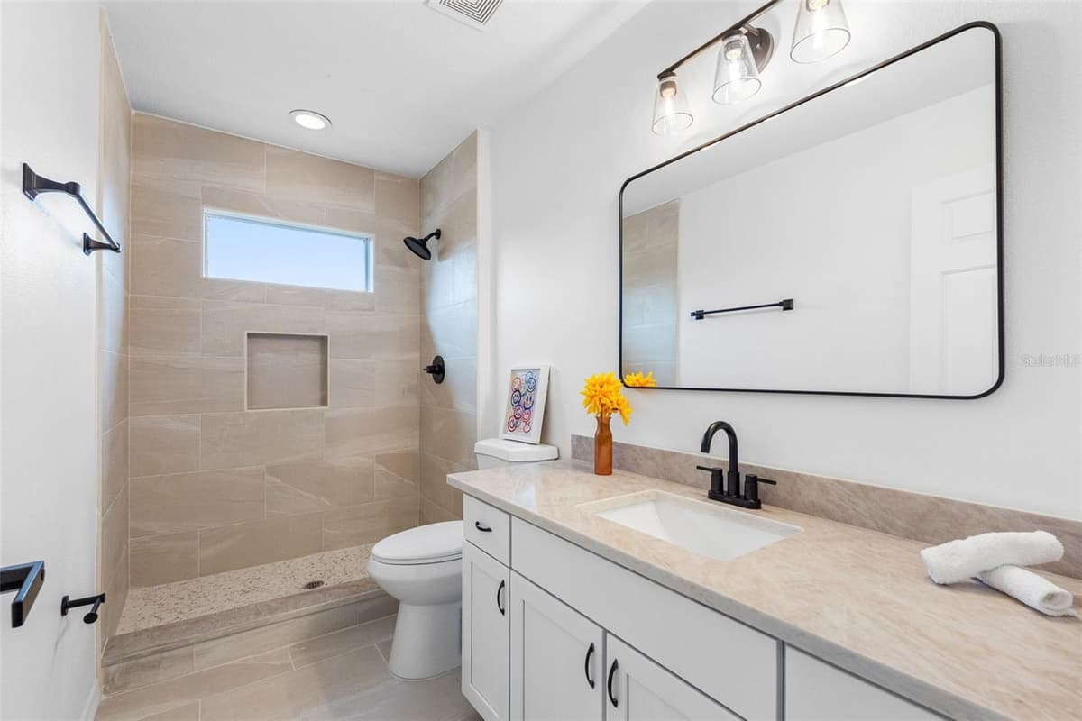 2509 RIVER BRIAR BOULEVARD — photo 3 of 47