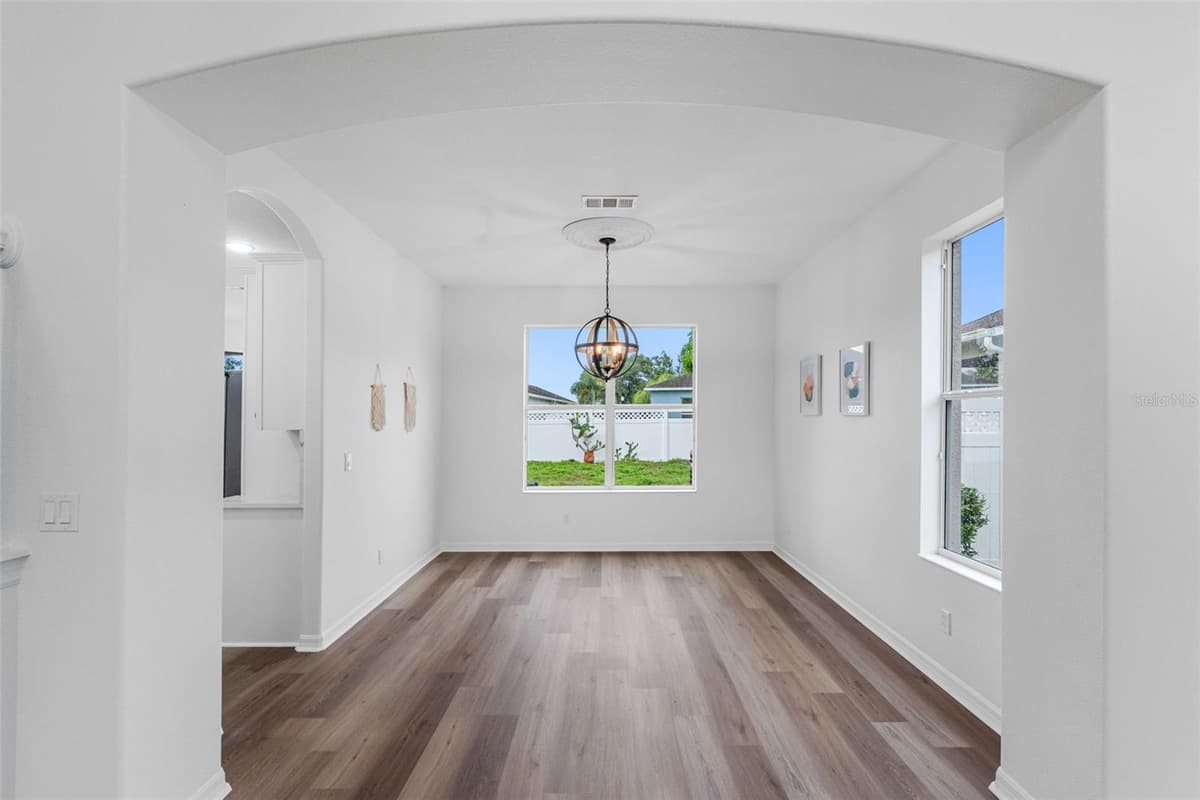 2509 RIVER BRIAR BOULEVARD — photo 15 of 47