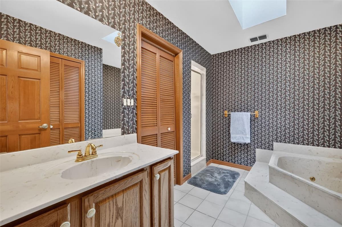 15240 SHADY LANE — photo 40 of 63