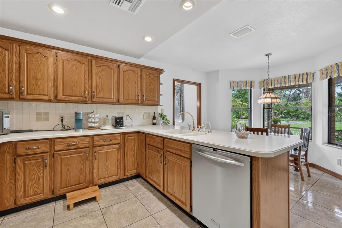 15240 SHADY LANE — photo 30 of 63