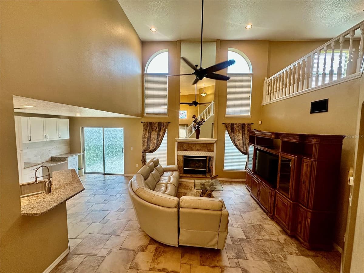 4519 ASHFORD DRIVE — photo 2 of 35