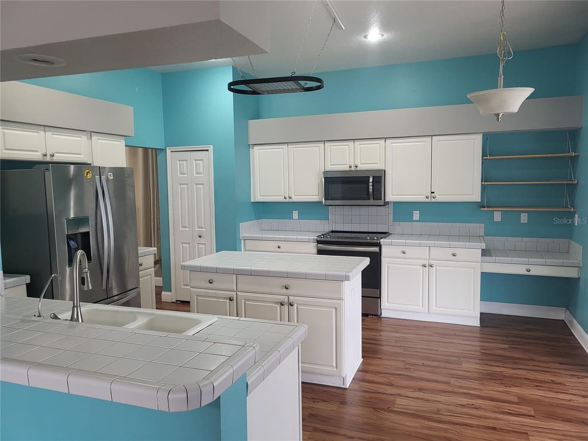 1188 FOXFORREST CIRCLE — photo 3 of 21