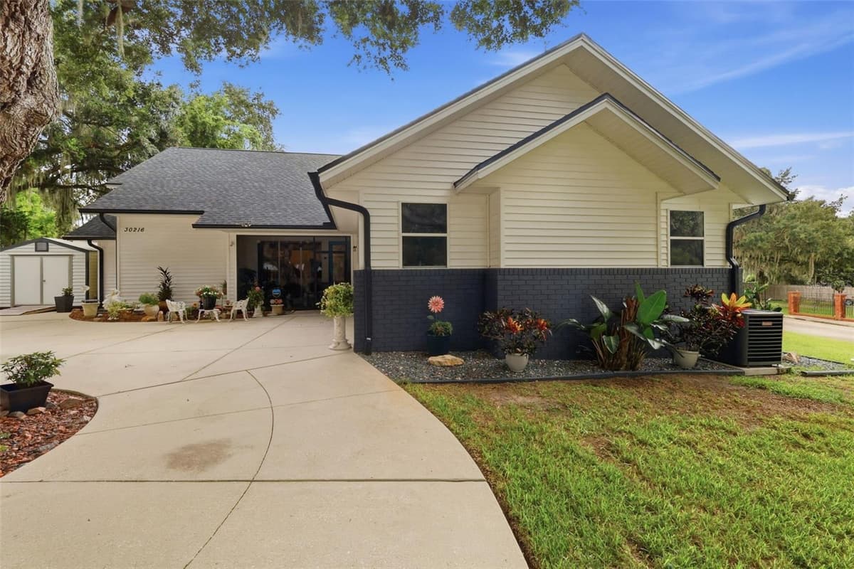 30216 HARRIS DRIVE — photo 3 of 46