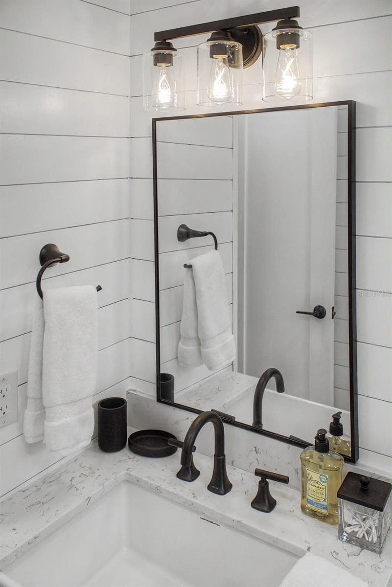 6927 21ST STREET — photo 12 of 22