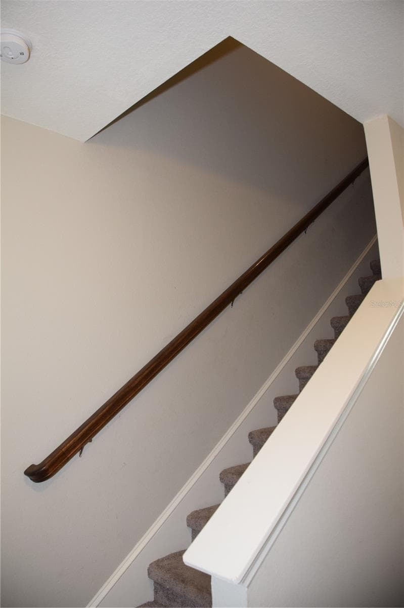 7043 SUMMER HOLLY PLACE — photo 4 of 23