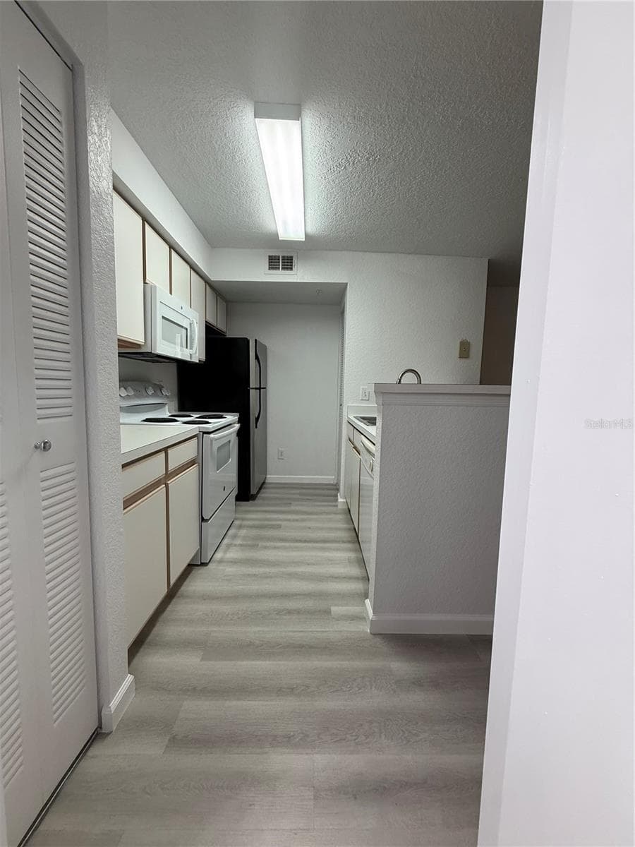 2208 ANTIGUA PLACE — photo 15 of 28