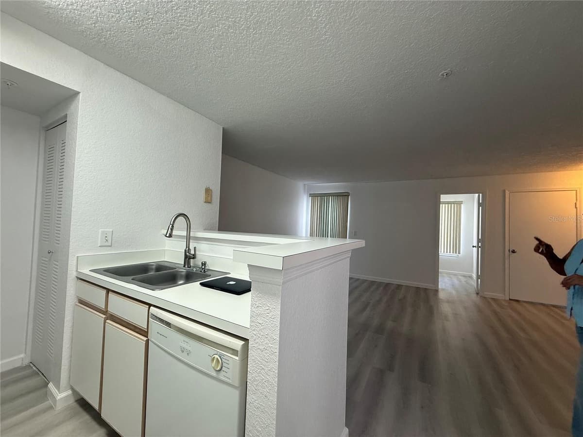 2208 ANTIGUA PLACE — photo 18 of 28