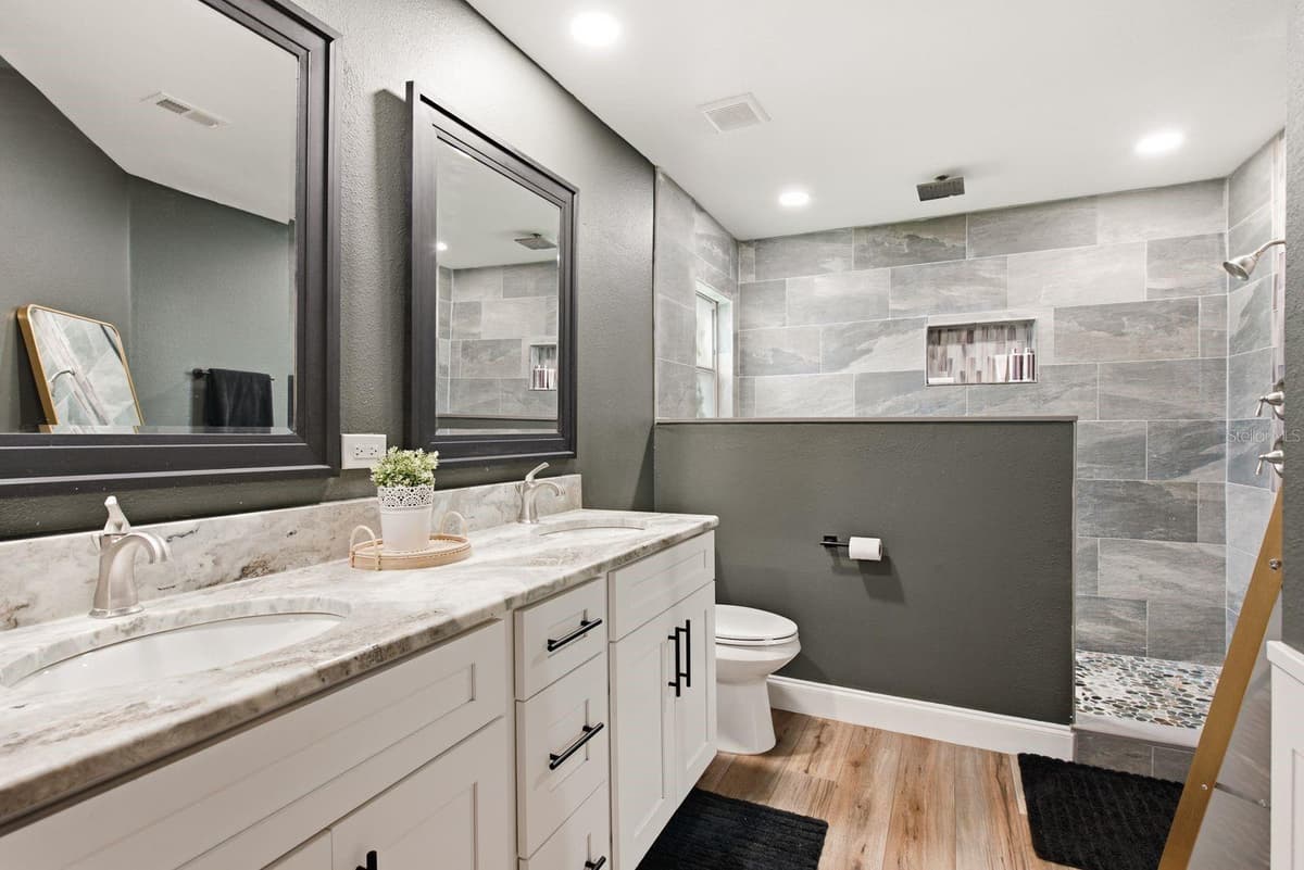 4730 WOLFRAM LANE — photo 18 of 54