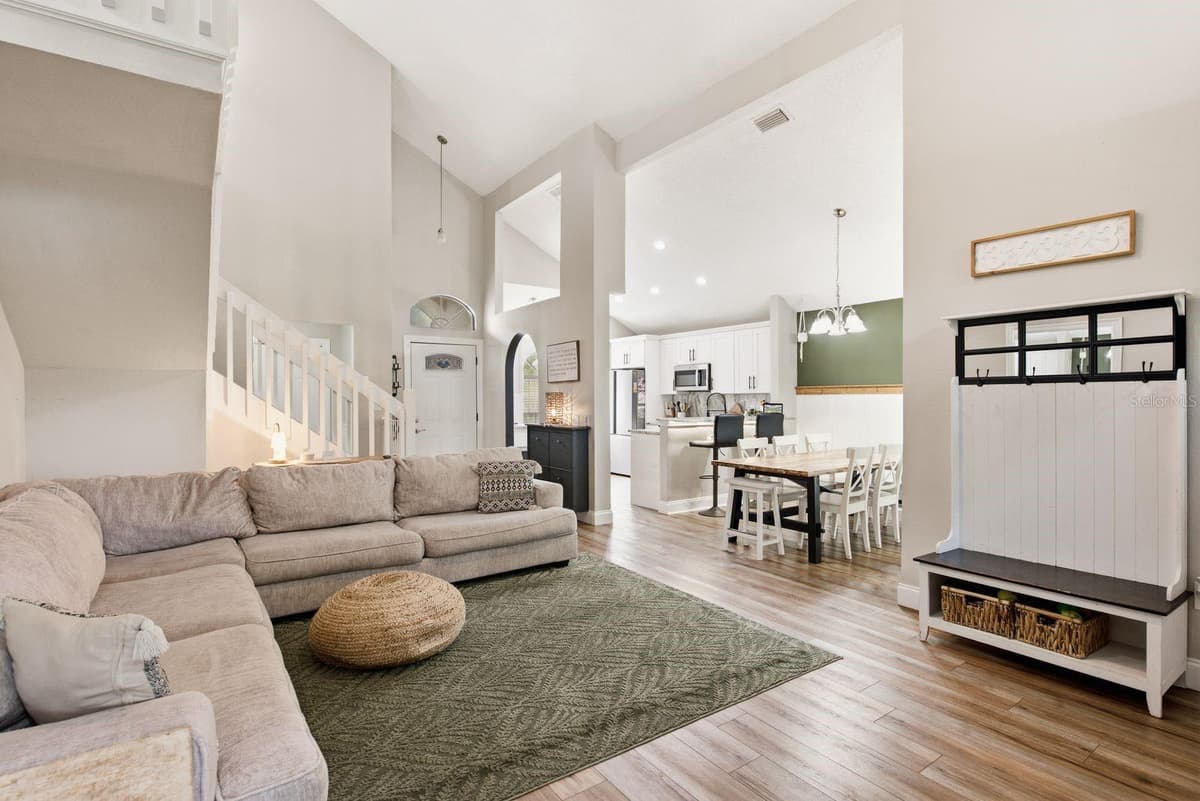 4730 WOLFRAM LANE — photo 15 of 54