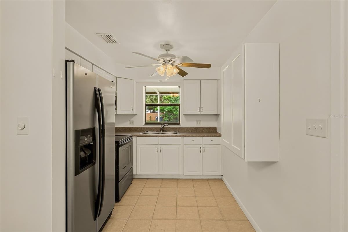 1011 FAIRMONT STREET — photo 11 of 46