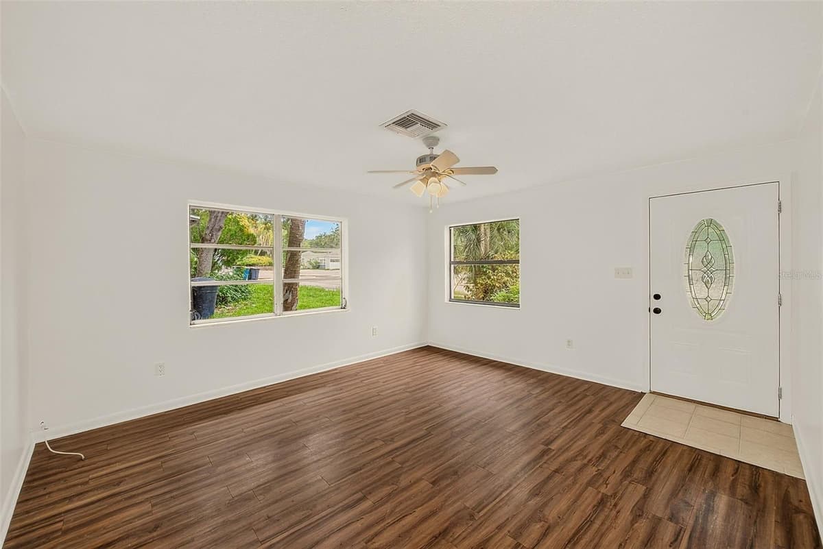 1011 FAIRMONT STREET — photo 5 of 46