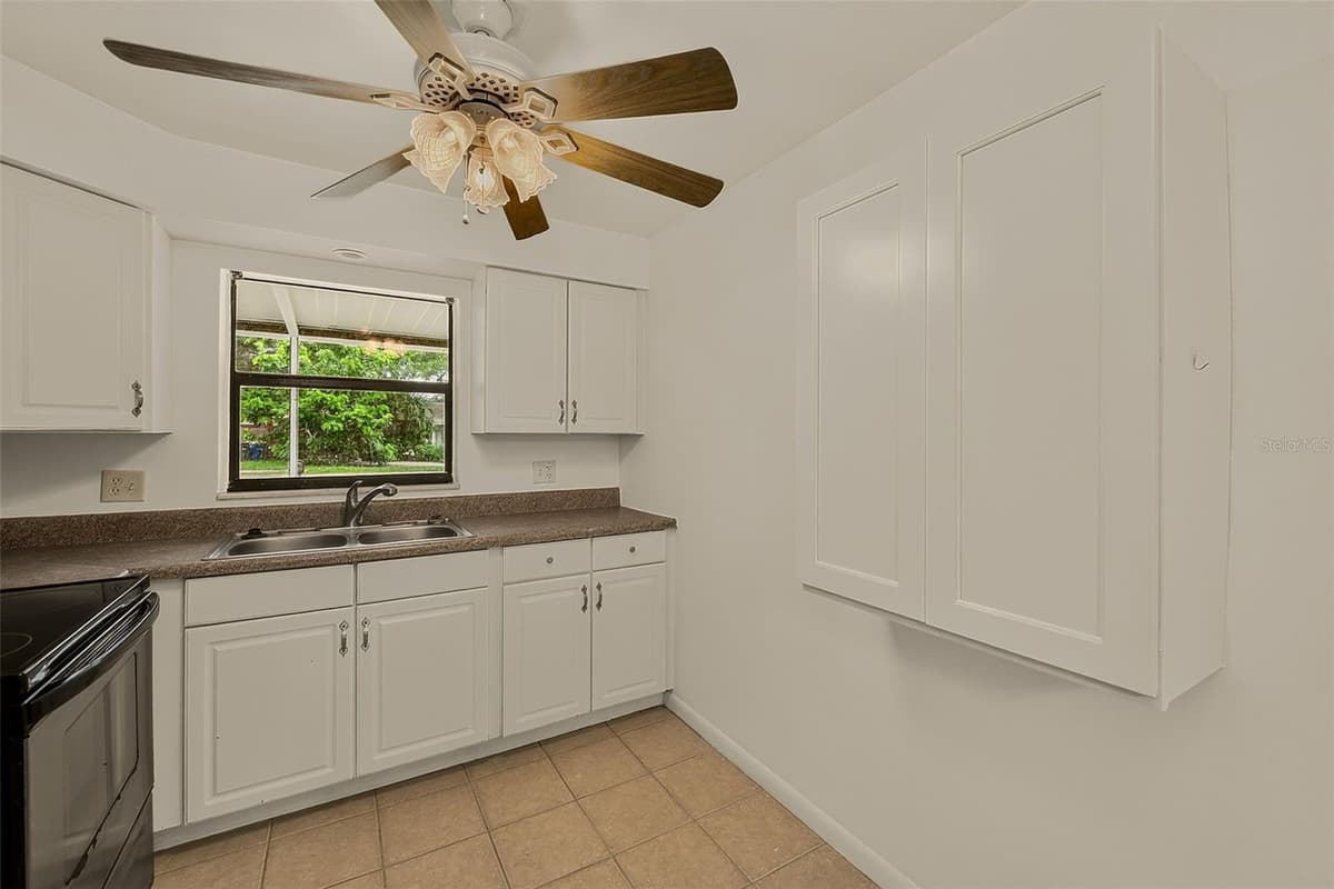 1011 FAIRMONT STREET — photo 13 of 46