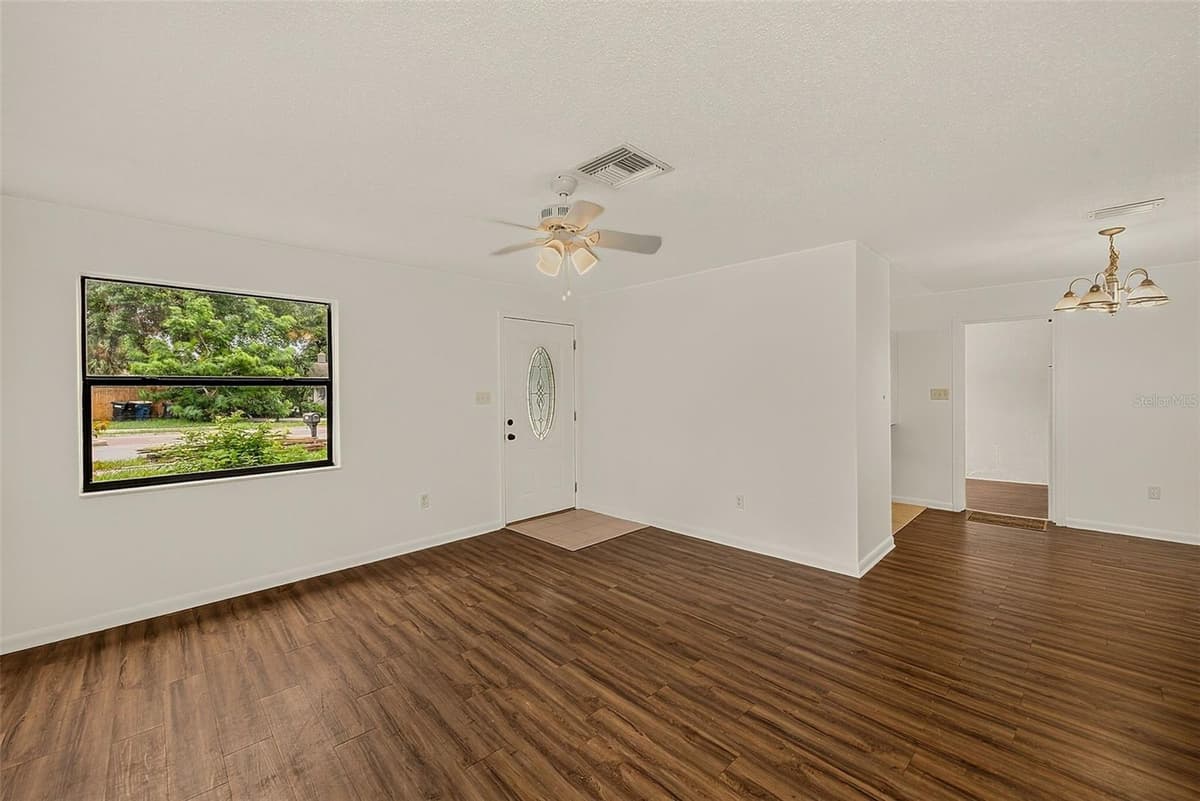 1011 FAIRMONT STREET — photo 6 of 46