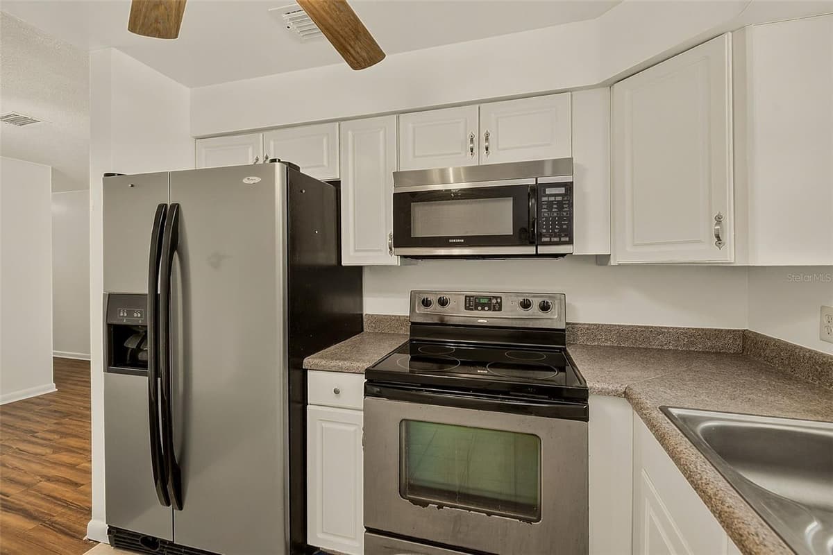 1011 FAIRMONT STREET — photo 15 of 46
