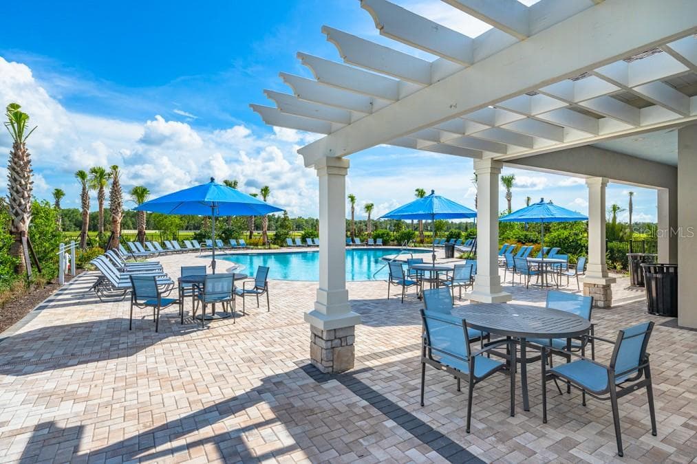 13626 TROPICAL BREEZE WAY — photo 9 of 17