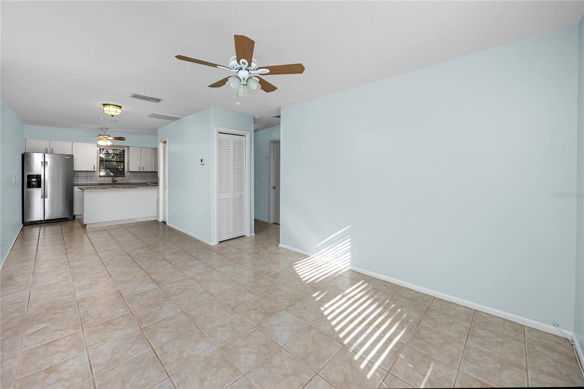 1303 MOODY AVENUE — photo 7 of 37