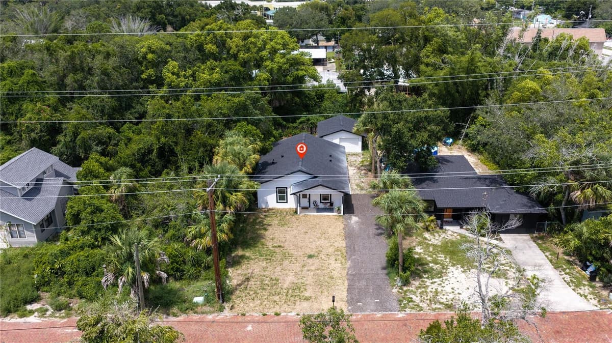 547 CYPRESS STREET — photo 3 of 52