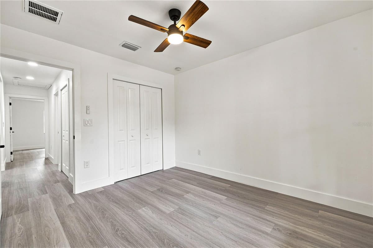 547 CYPRESS STREET — photo 29 of 52