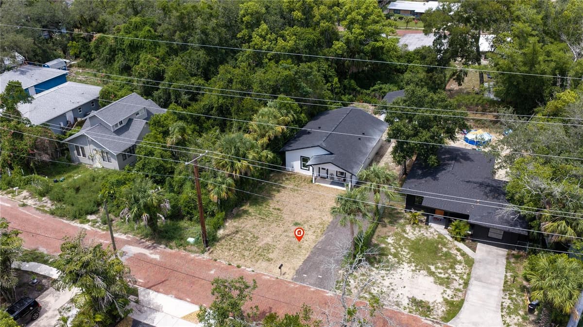 547 CYPRESS STREET — photo 36 of 52