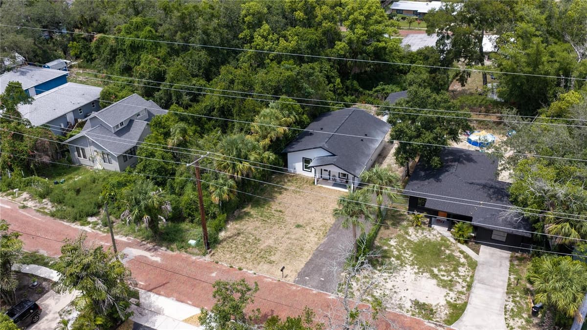 547 CYPRESS STREET — photo 44 of 52