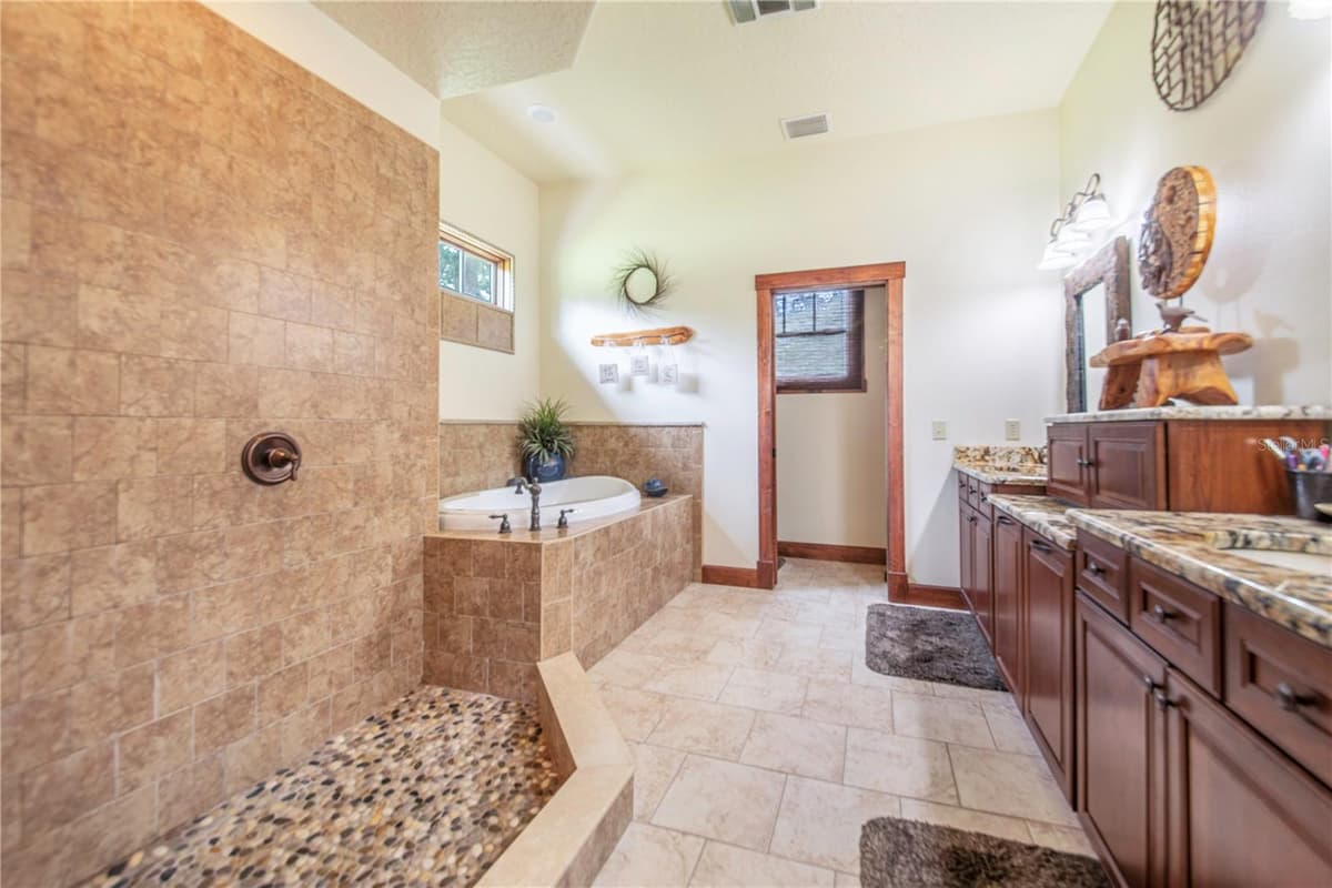 1617 HORSESHOE CREEK ROAD — photo 32 of 100