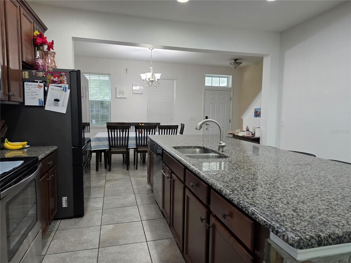 12749 GARRIDAN AVENUE — photo 7 of 36