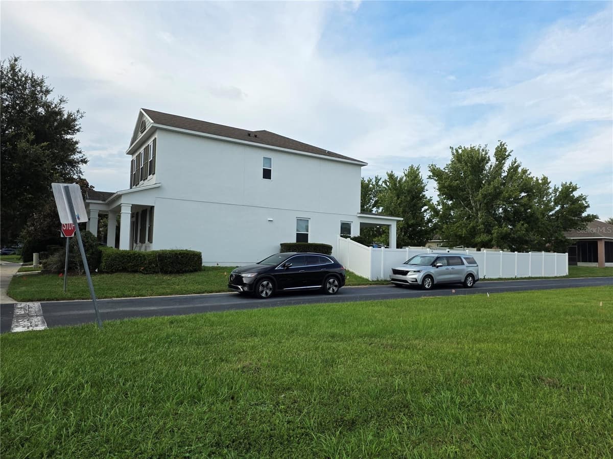 12749 GARRIDAN AVENUE — photo 34 of 36