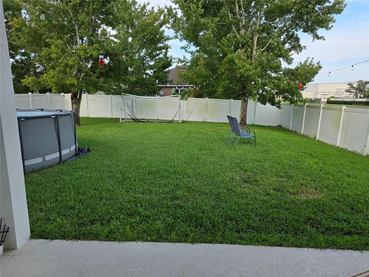 12749 GARRIDAN AVENUE — photo 9 of 36
