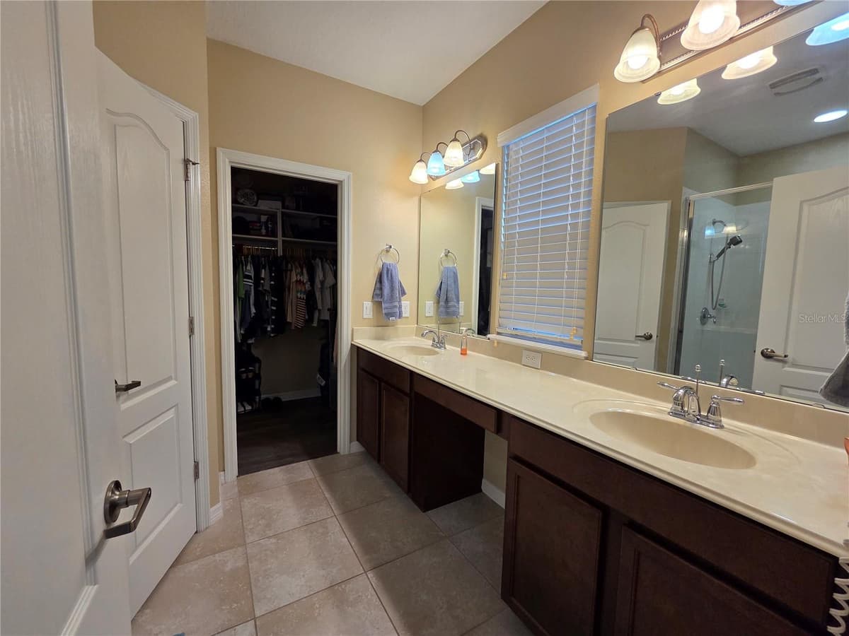 12749 GARRIDAN AVENUE — photo 28 of 36