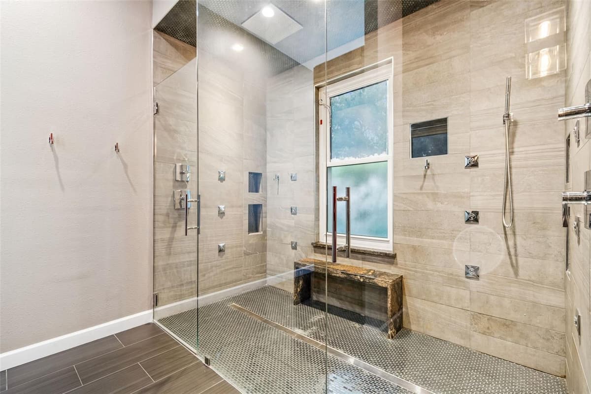 1128 MAINSAIL DRIVE — photo 15 of 41