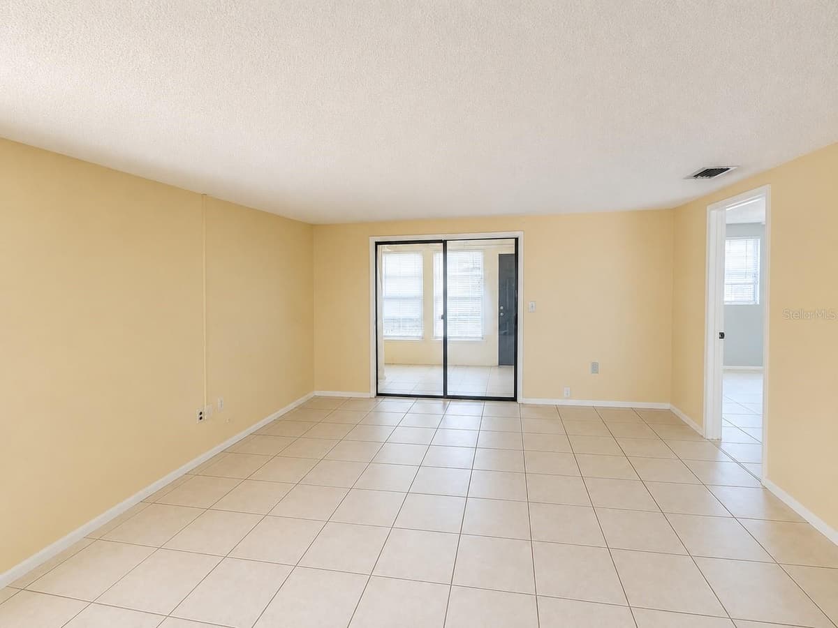 5430 21ST STREET — photo 5 of 22