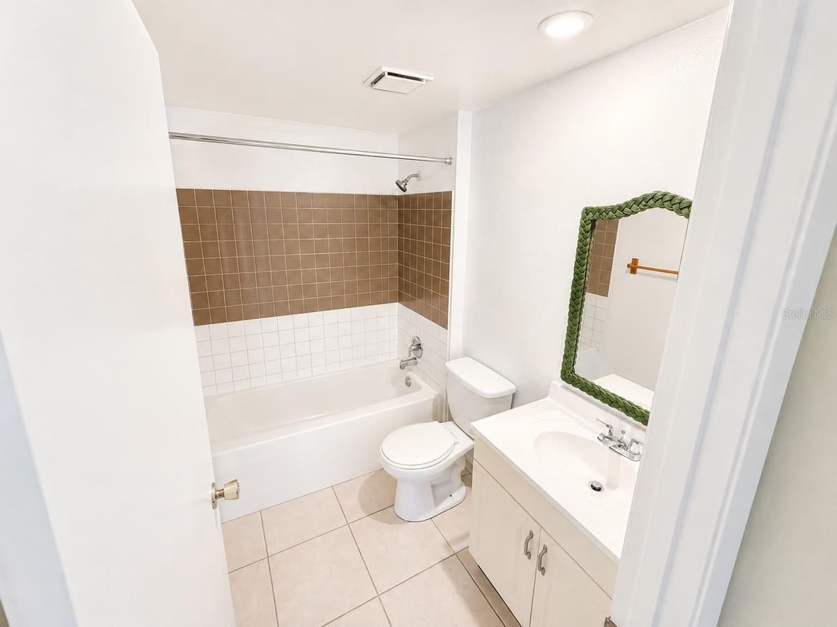 5430 21ST STREET — photo 12 of 22