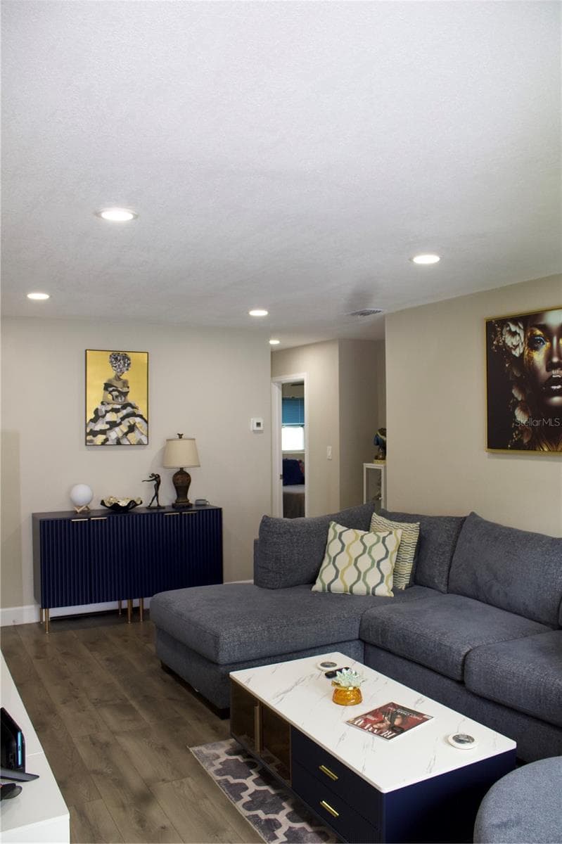 315 AMADOR CIRCLE — photo 14 of 34