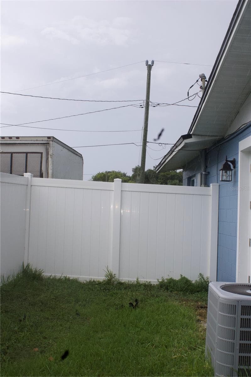 315 AMADOR CIRCLE — photo 5 of 34