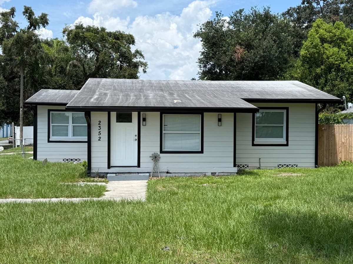 2352 OLD DIXIE HIGHWAY — photo 1 of 15