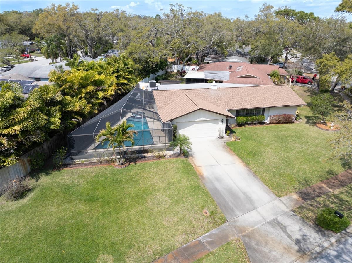 1830 OAK FOREST DRIVE — photo 38 of 46