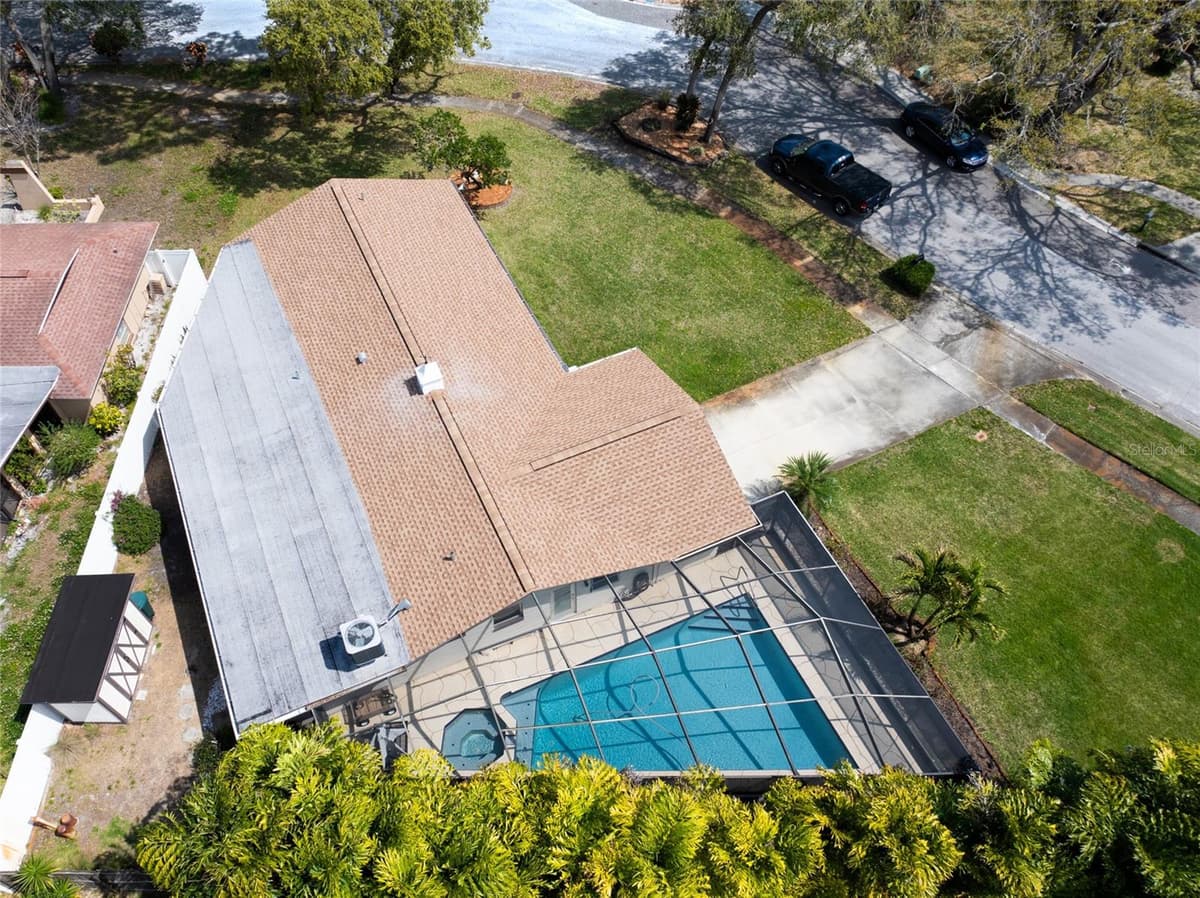 1830 OAK FOREST DRIVE — photo 40 of 46
