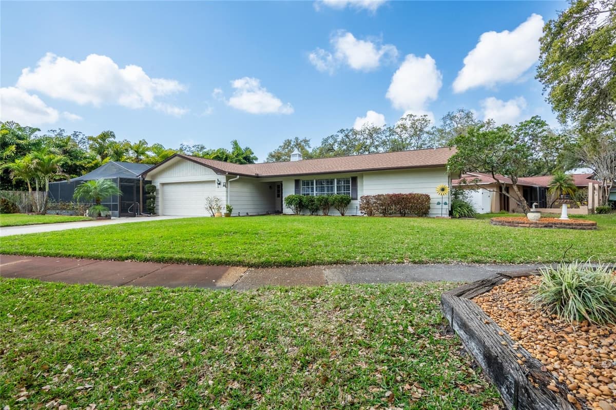 1830 OAK FOREST DRIVE — photo 42 of 46