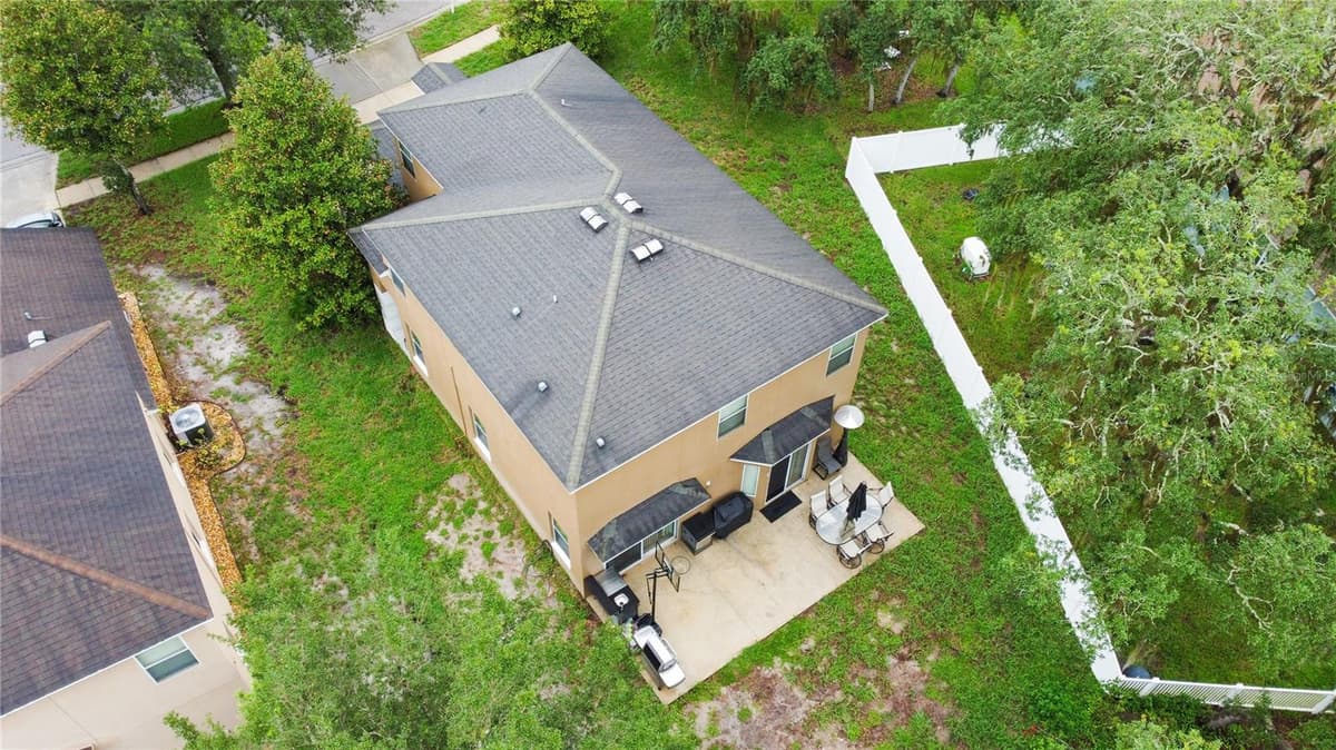 15647 GREYROCK DRIVE — photo 37 of 38