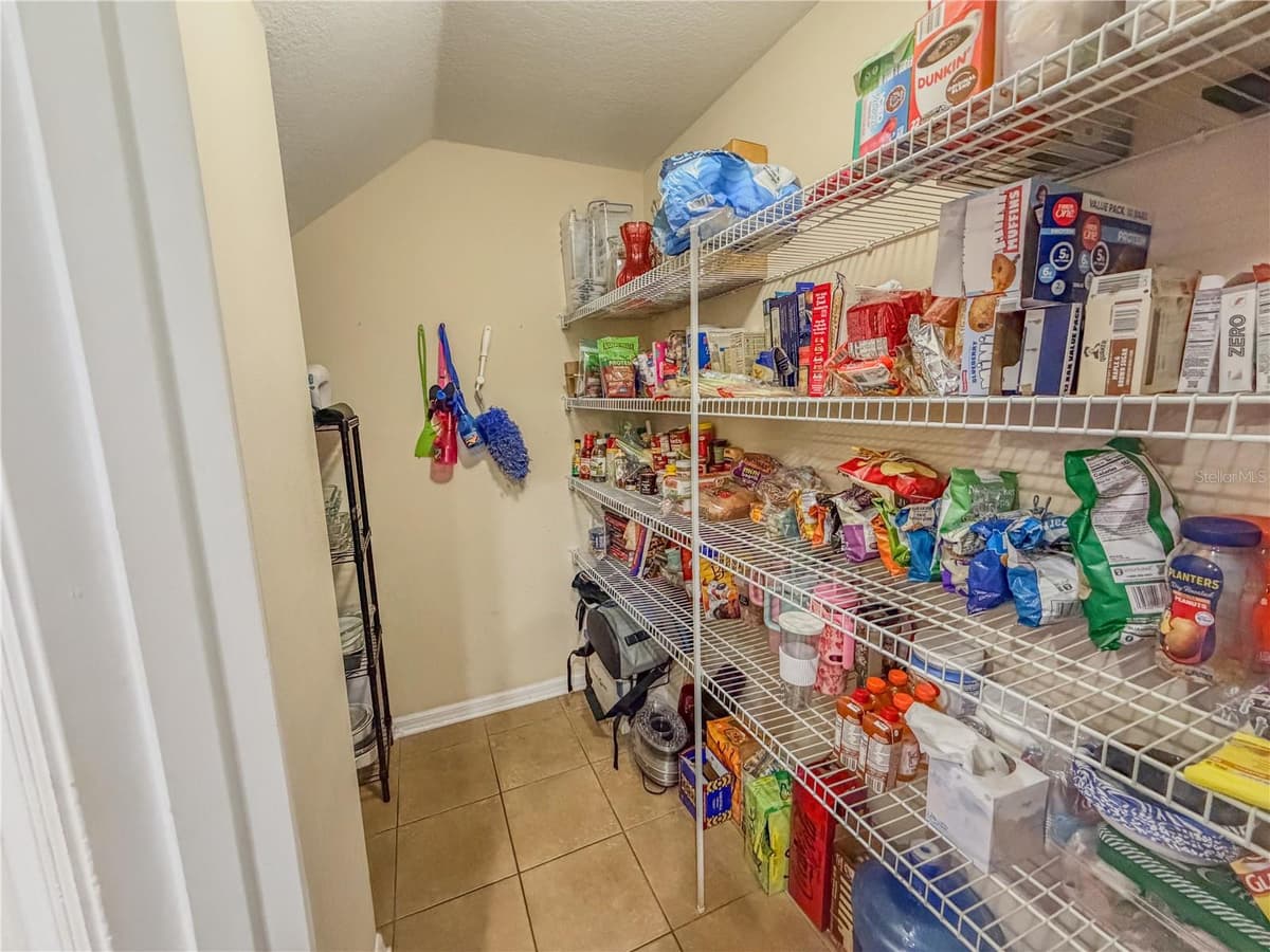 15647 GREYROCK DRIVE — photo 12 of 38